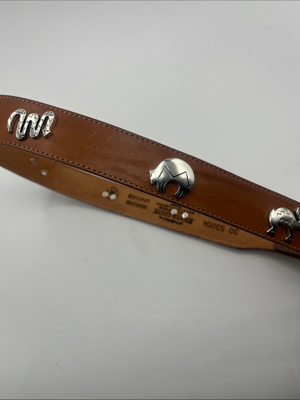 Women’s Brown Leather Western-Inspired Belt with Silver Concho Buckle - Picture 4 of 9